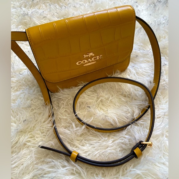 Coach Brynn Mini Crossbody Bag | LIKE NEW ✨ - Picture 7 of 11